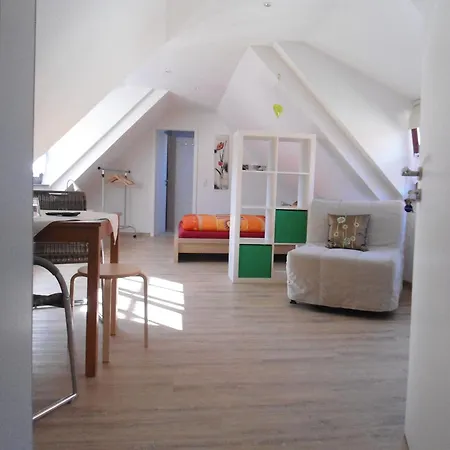 Konukevi Baumeisterhaus 3*